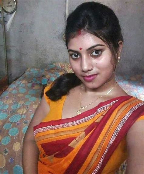 hot boobs bhabhi|Desi Bhabhi Shows He Boobs And Pussy